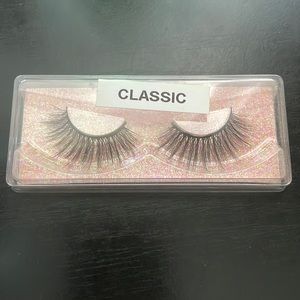 Classic lashes